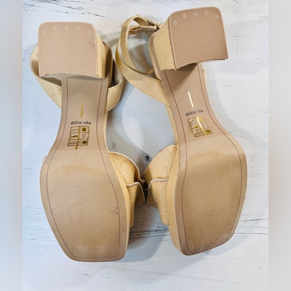 Dolce Vita  NEW block Heel Sandsl, Color Lt Natural Raffia, Size 10 - Picture 5 of 9